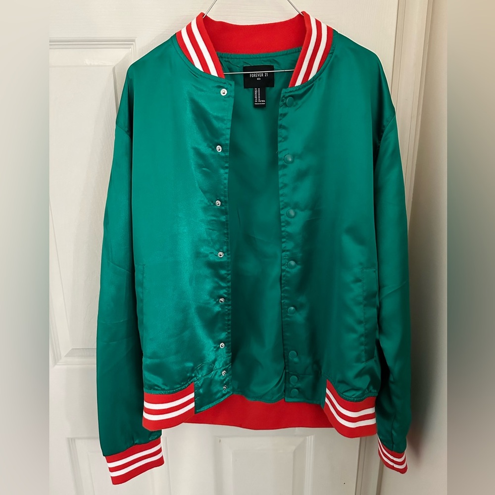 Forever 21 Men’s Lightweight Bomber Jacket